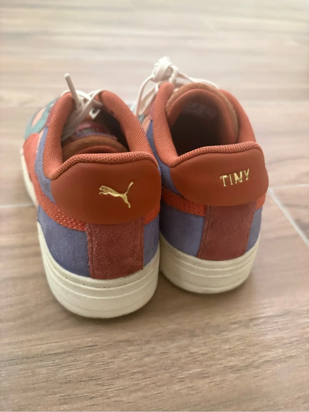 Puma Peach, Teal & Rust Colorblock Sneakers Size 36 EUR - Used
